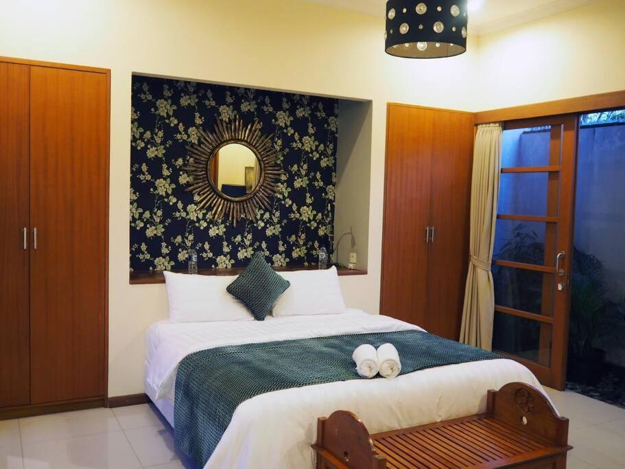 Sonti Villa Seminyak Extérieur photo